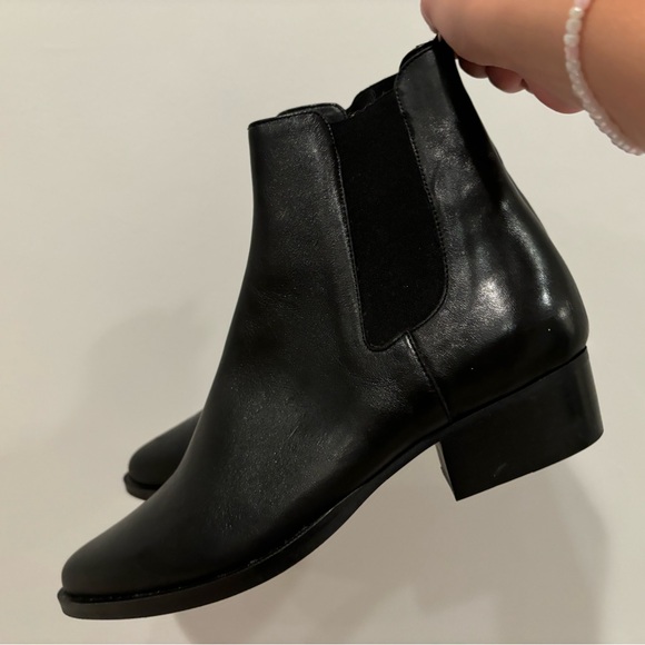 BLACK LEATHER booties! - Picture 2 of 4